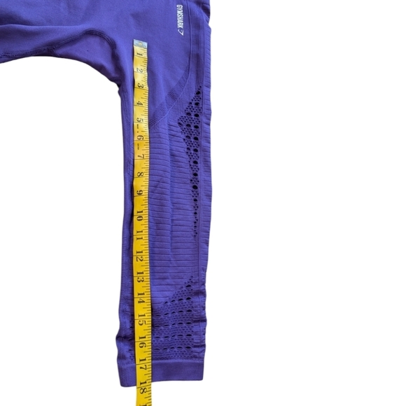 Gymshark Energy + Seamless Cropped Leggings Purple Laser Cut Outs Women's Small - Picture 13 of 13